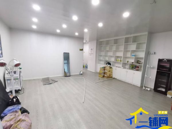 ��ԥ�����ʹ��﹫԰������װ�����������ݣ���ת��ʵ��ͼƬ