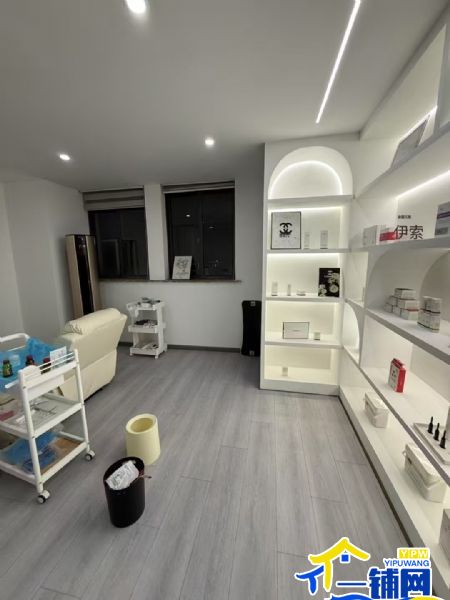 ��һ���������鸻԰��Ԣ¥��װ�����ݵ�ת��ʵ��ͼƬ